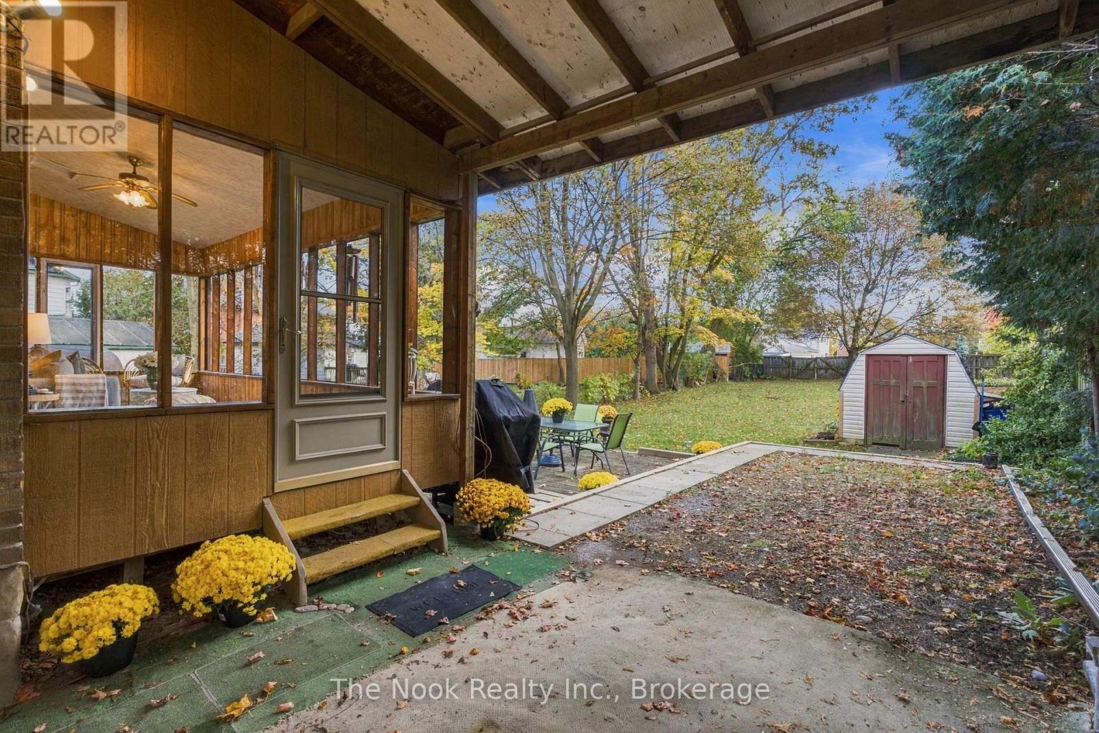 5 Grants Lane Property Photo 44