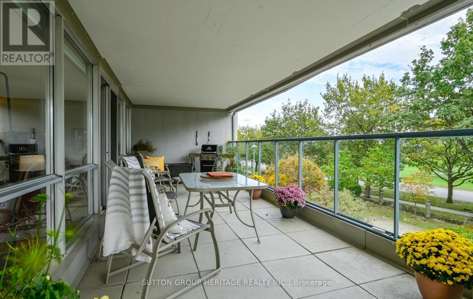 208 - 45 Cumberland Lane Property Photo 12