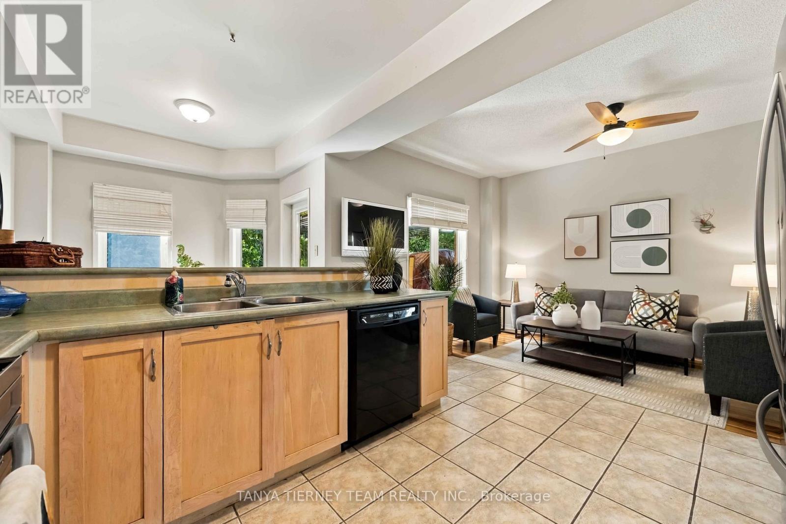 228 Shadow Place Property Photo 21
