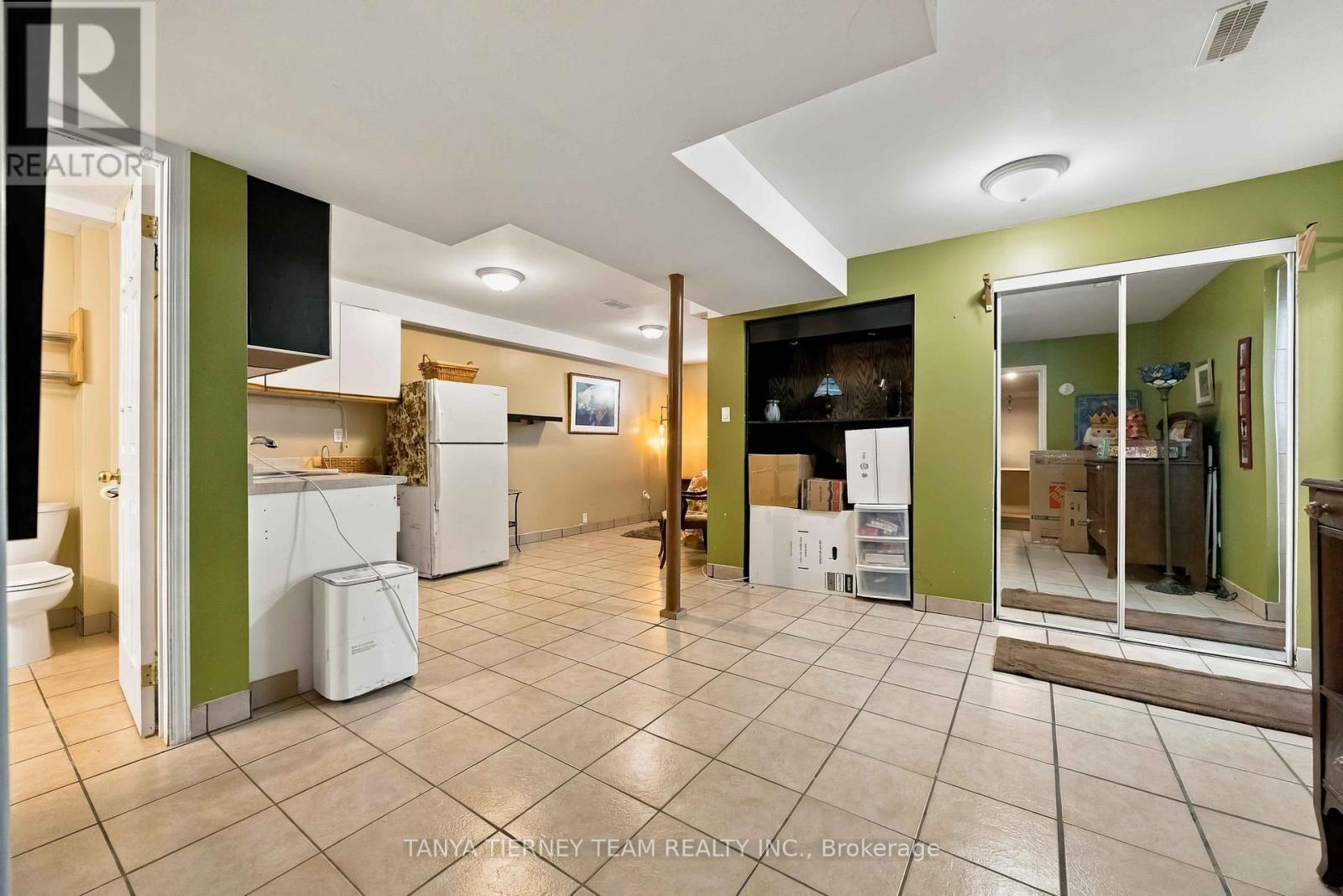 228 Shadow Place Property Photo 33