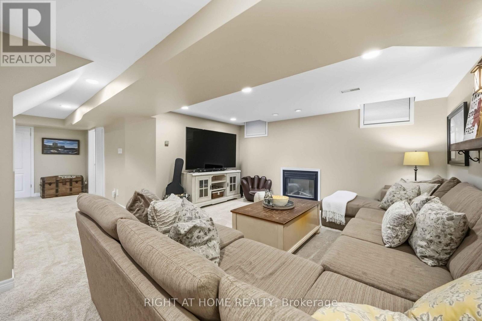 57 Morning Glory Crescent Property Photo 35