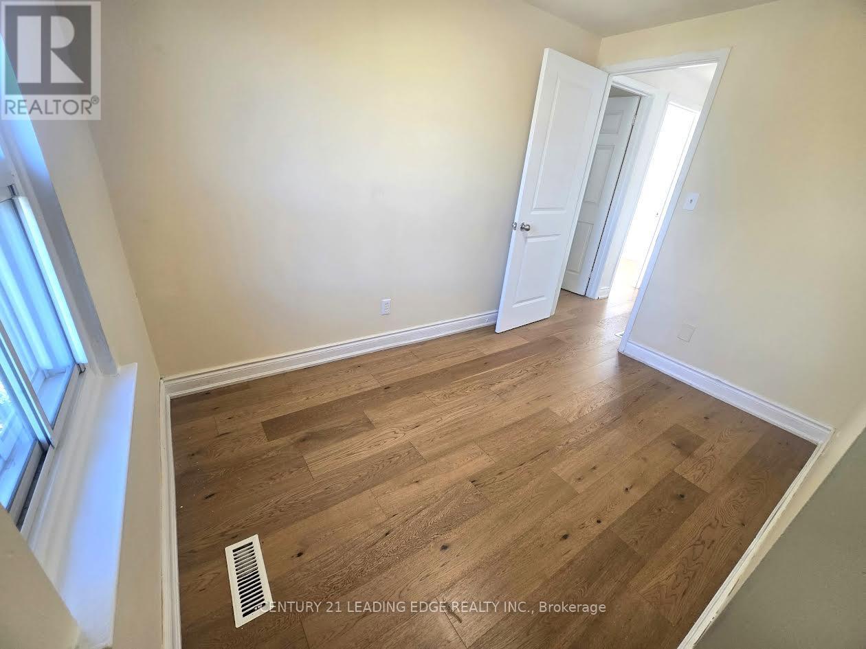 5 Murison Boulevard Property Photo 30