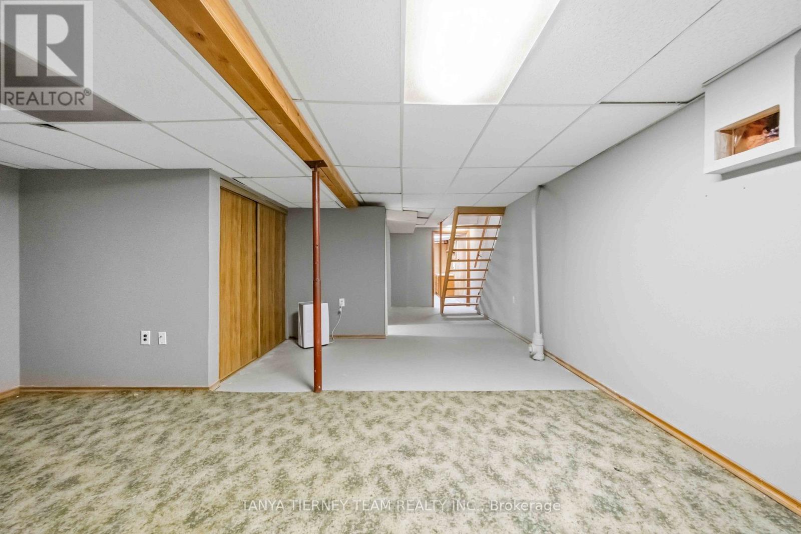 32 - 1330 Trowbridge Drive Property Photo 43
