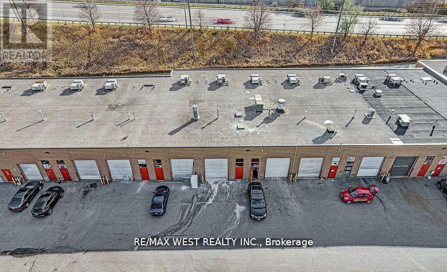 34 - 5310 Finch Avenue E Property Photo 10