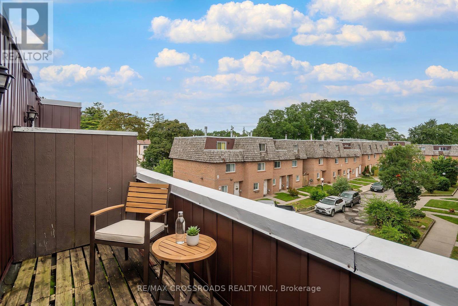 65 - 10 Rodda Boulevard Property Photo 16