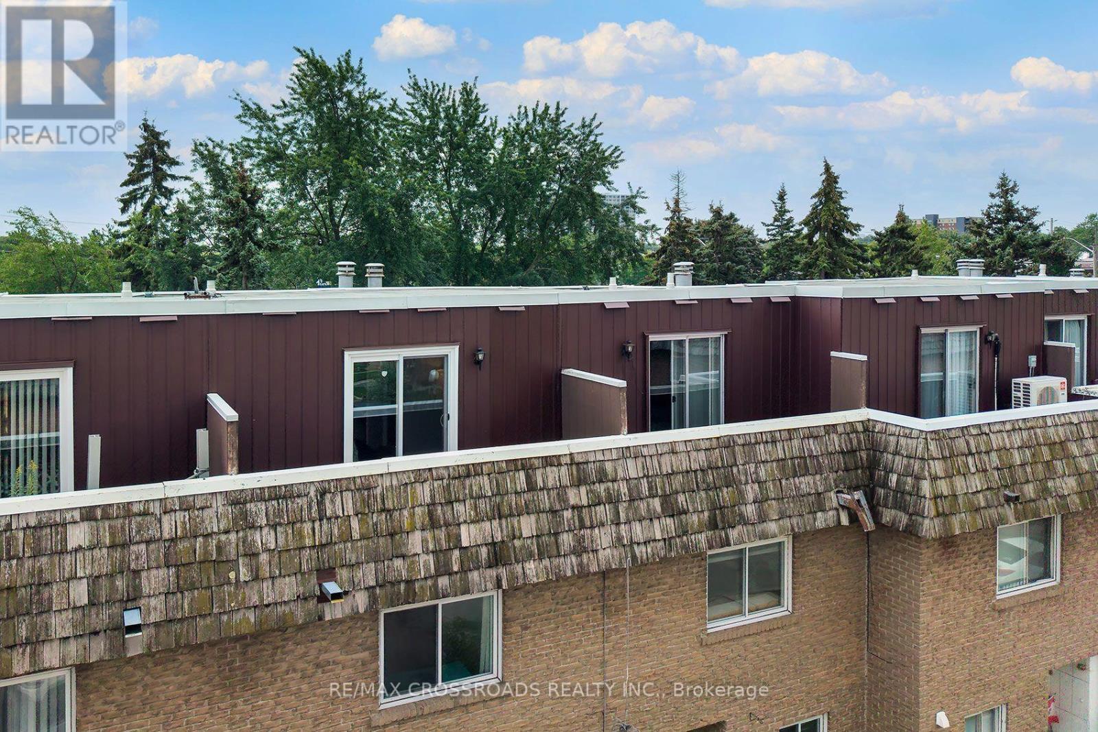 65 - 10 Rodda Boulevard Property Photo 17