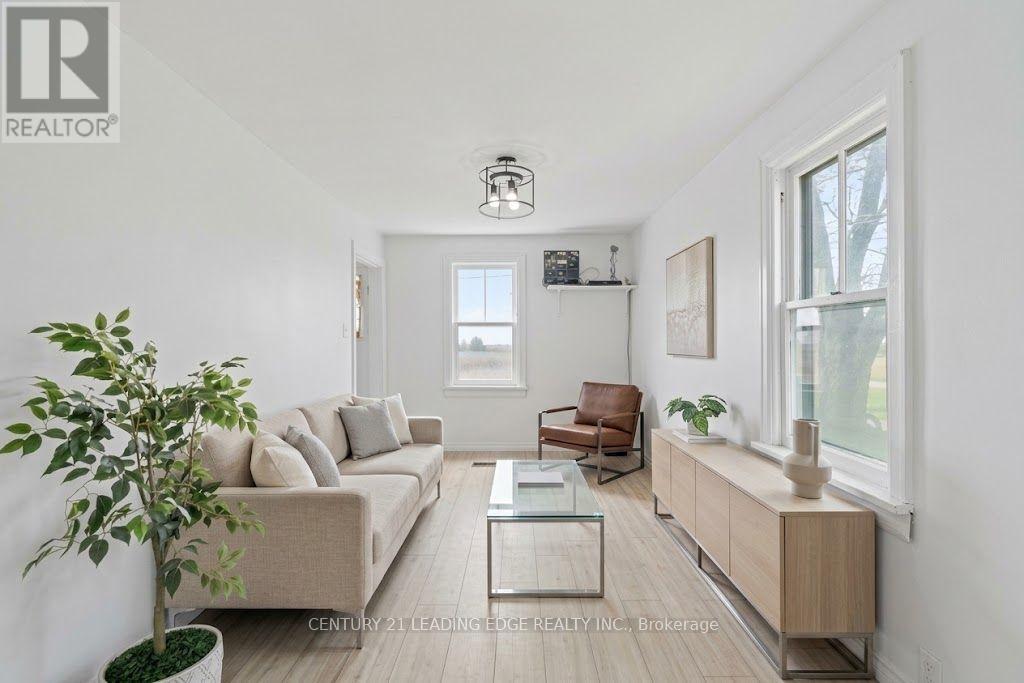 10239 Cochrane Road Property Photo 5