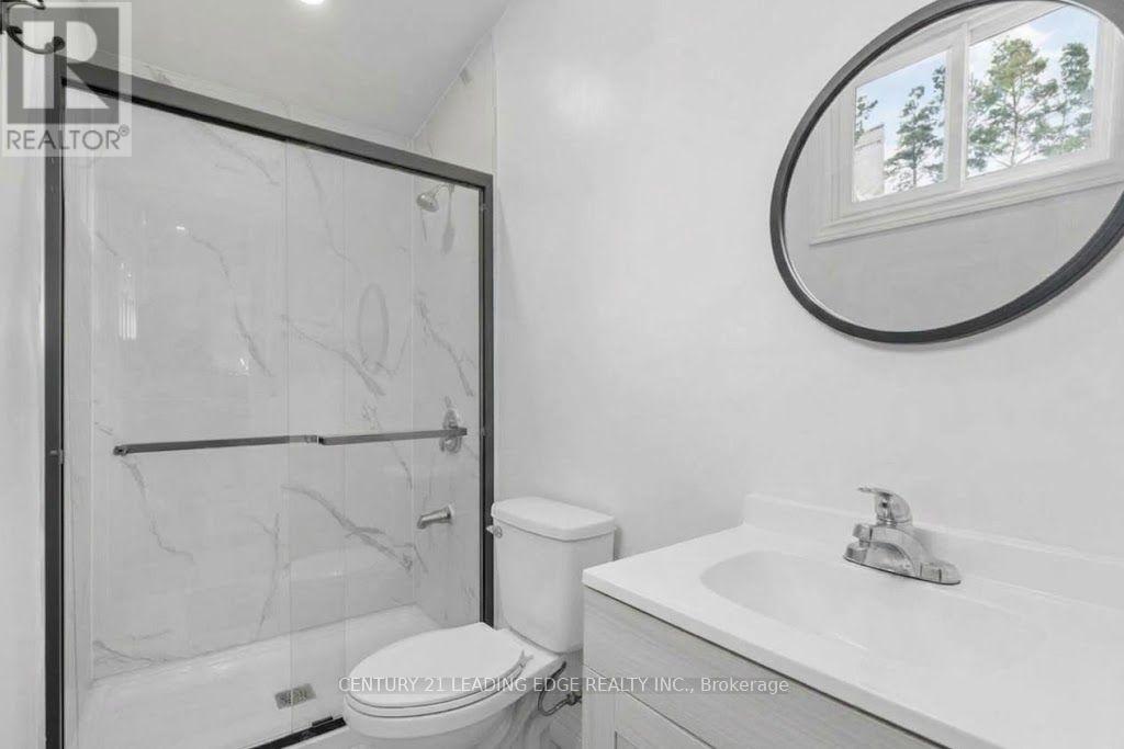 10239 Cochrane Road Property Photo 11