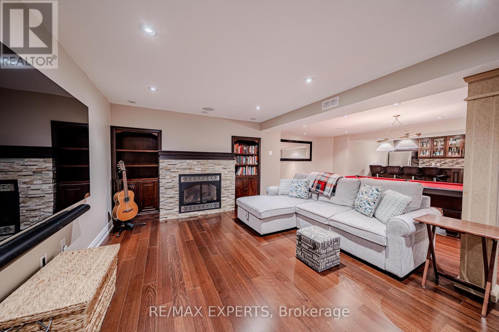 231 Mossbrook Square Property Photo 36