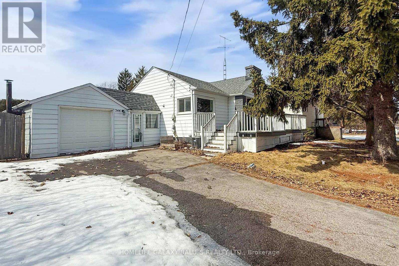 344 Townline Road N Property Photo 2