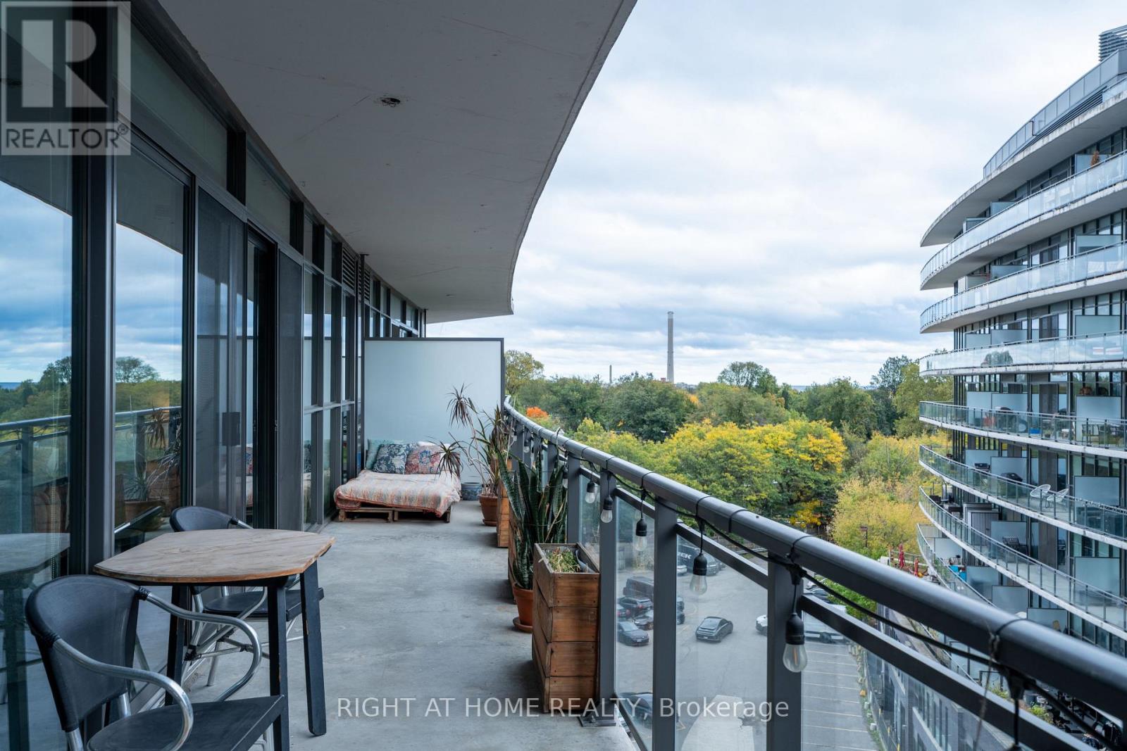 702 - 1201 Dundas Street E Property Photo 27