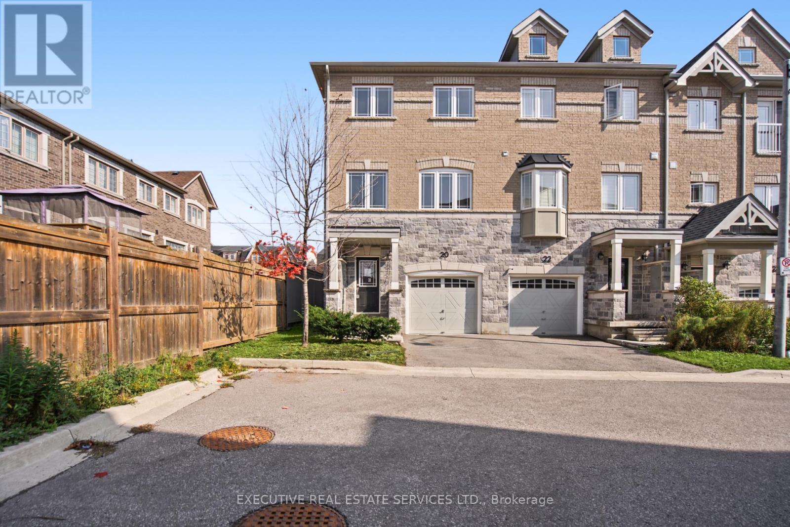 20 Waterstone Way Property Photo 2