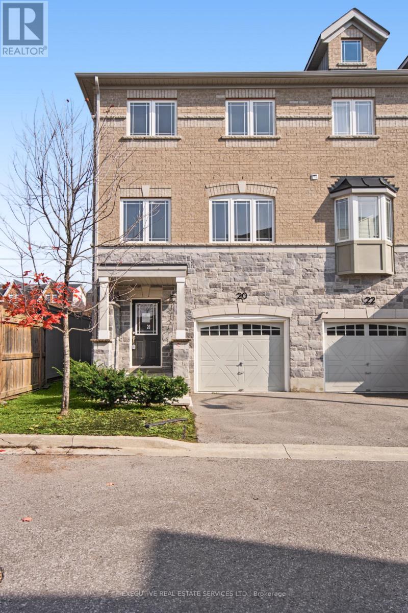 20 Waterstone Way Property Photo 4