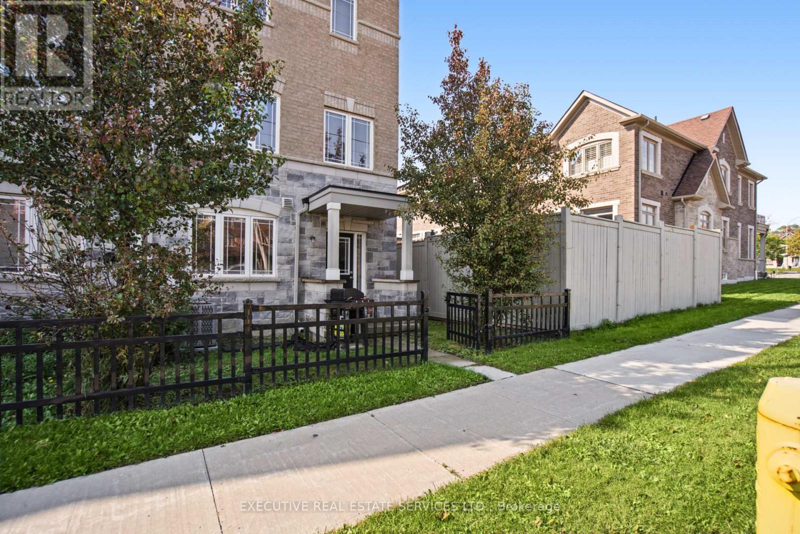 20 Waterstone Way Property Photo 9