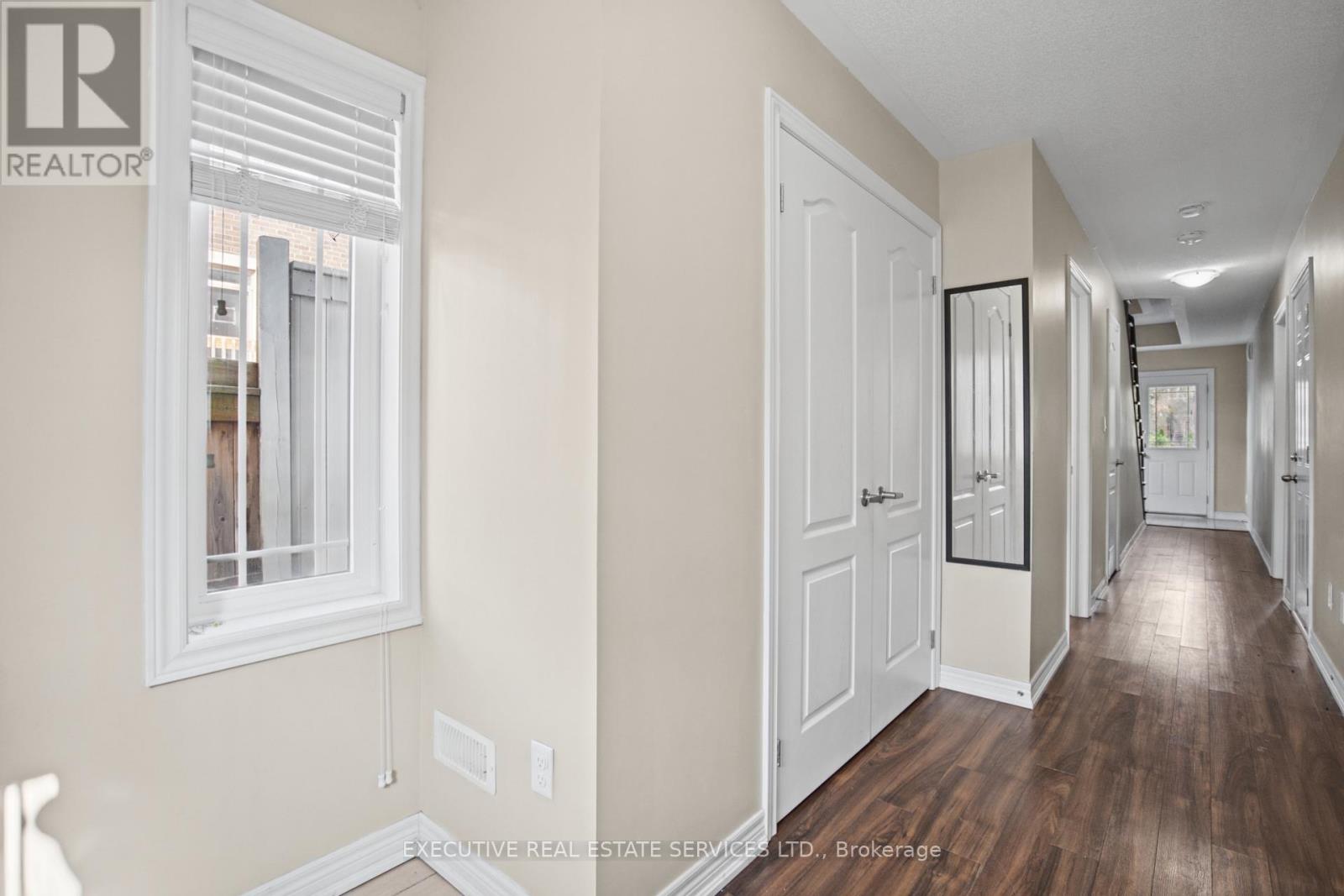 20 Waterstone Way Property Photo 12