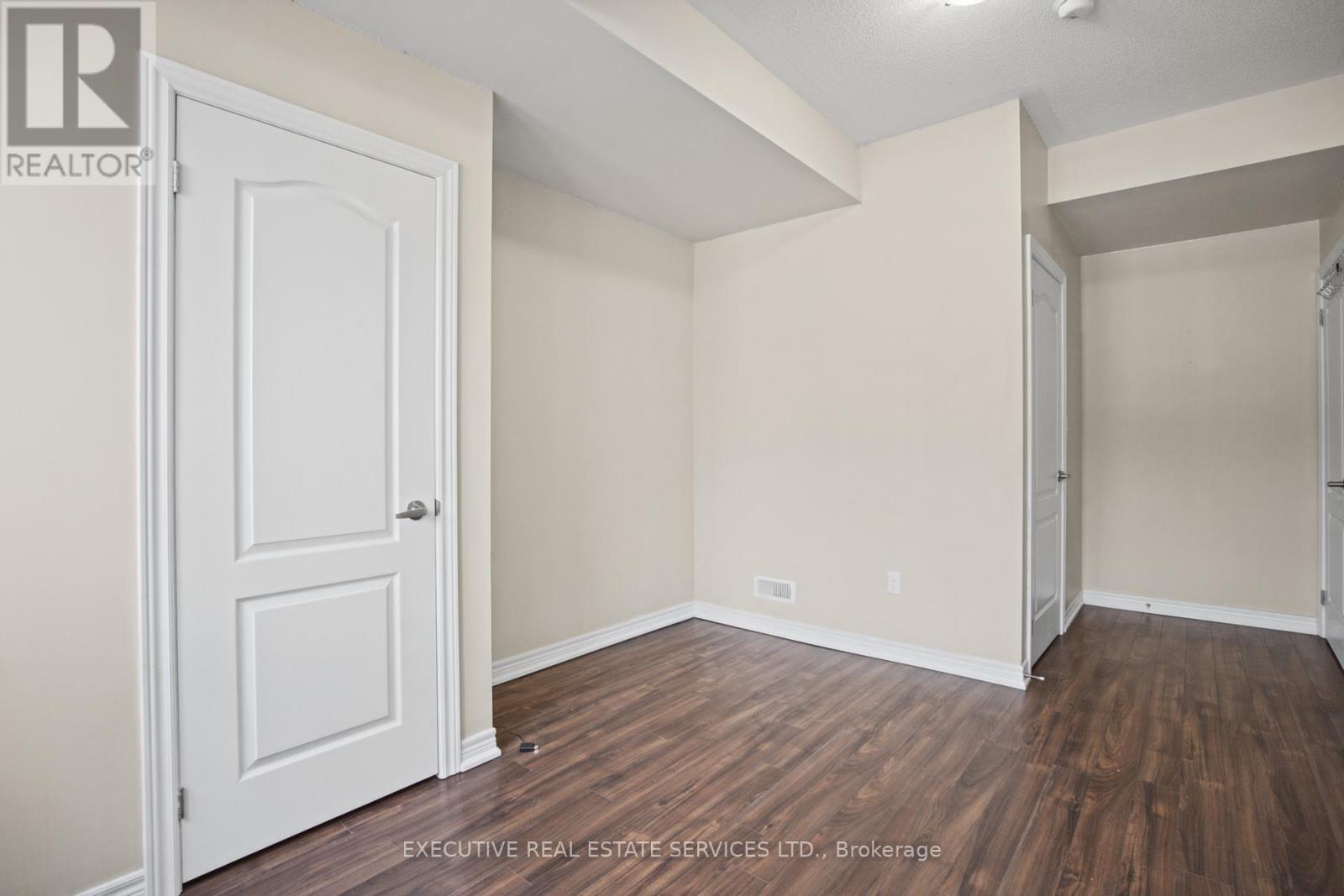 20 Waterstone Way Property Photo 15