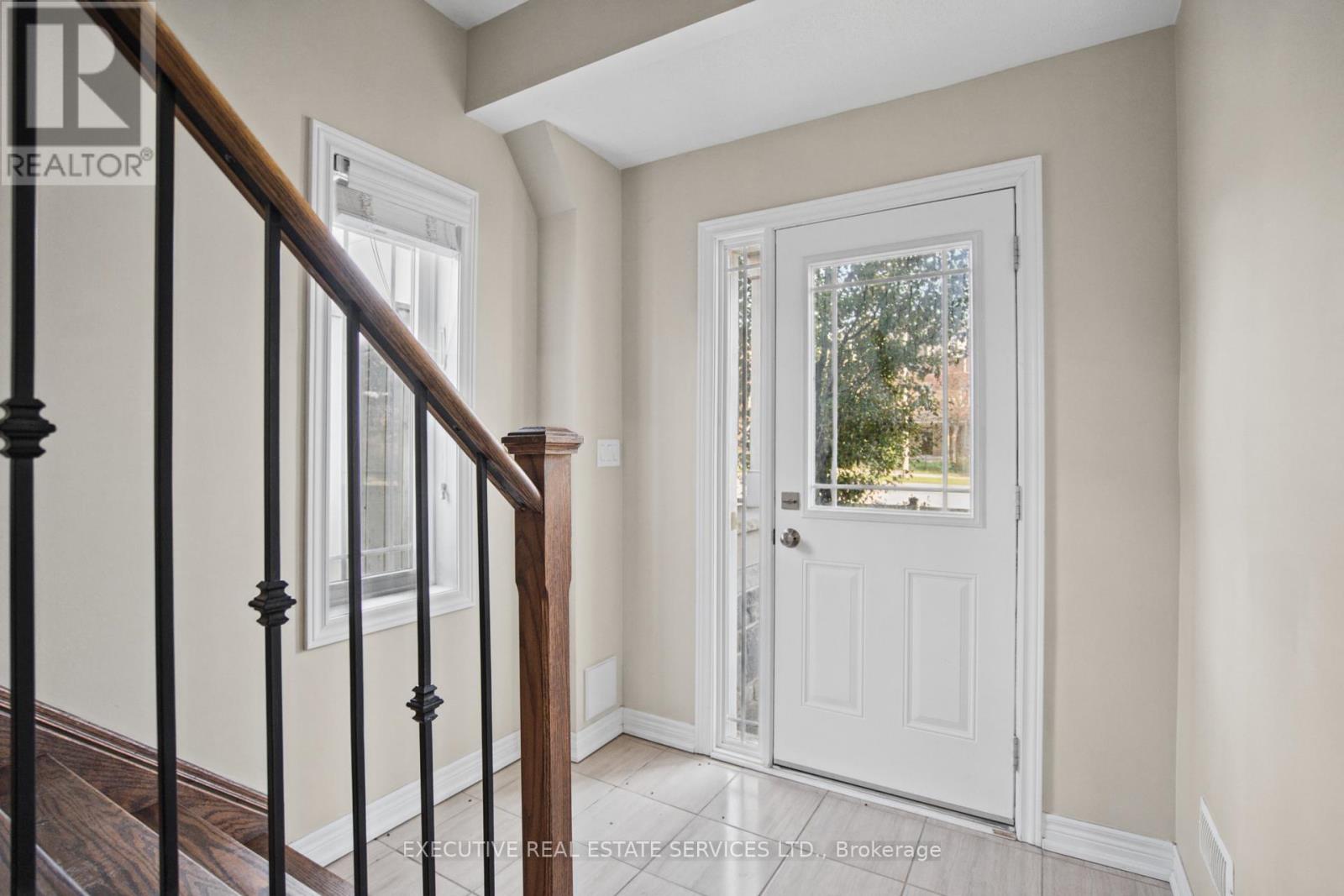 20 Waterstone Way Property Photo 17