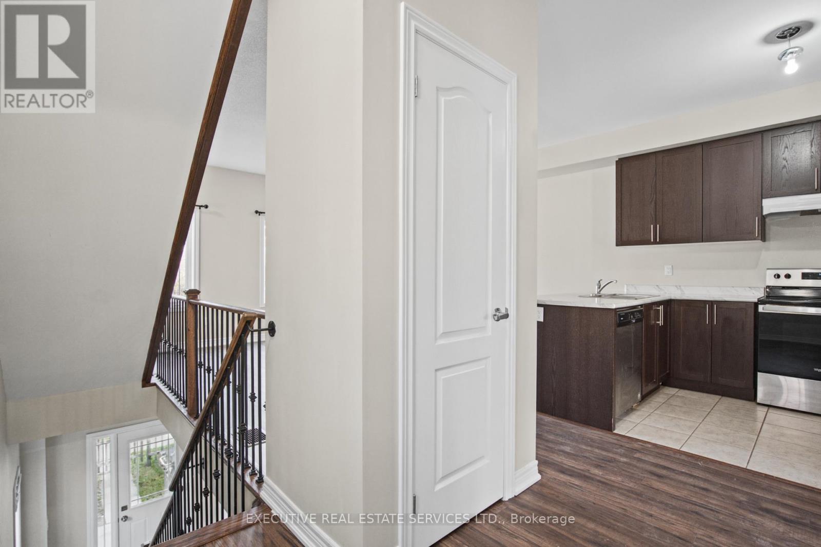 20 Waterstone Way Property Photo 19
