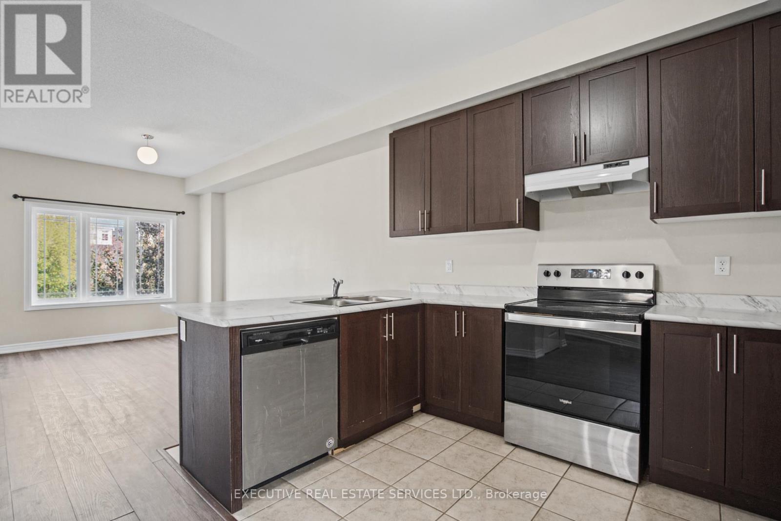 20 Waterstone Way Property Photo 21