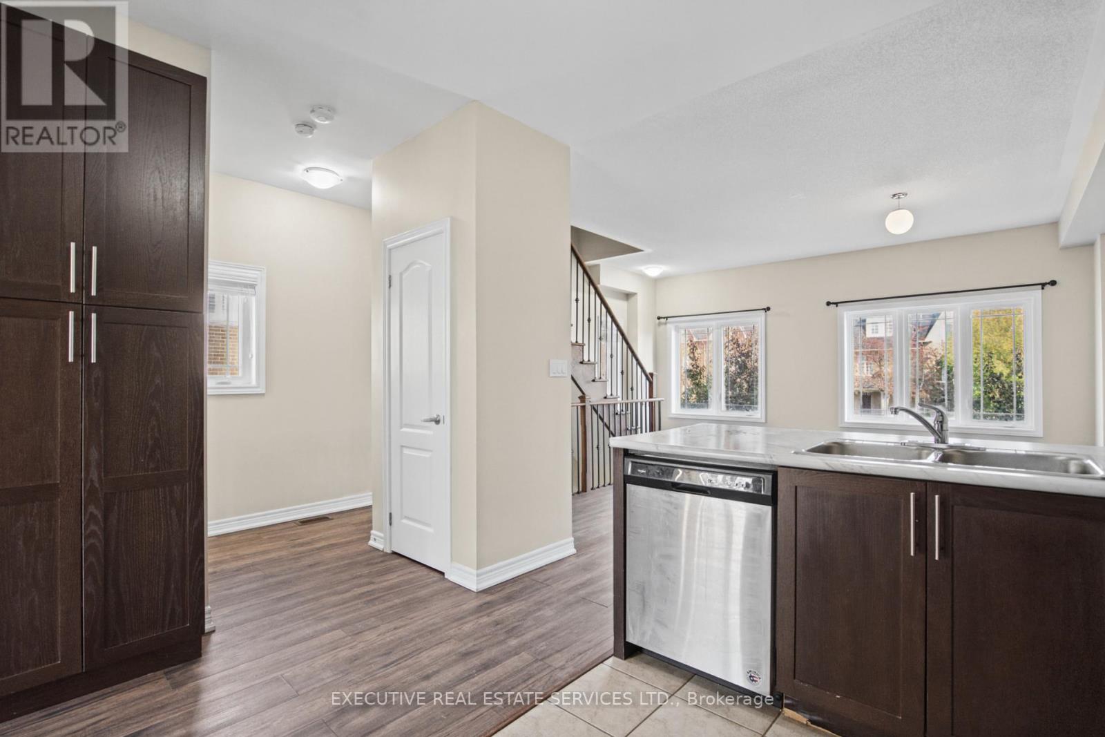 20 Waterstone Way Property Photo 22