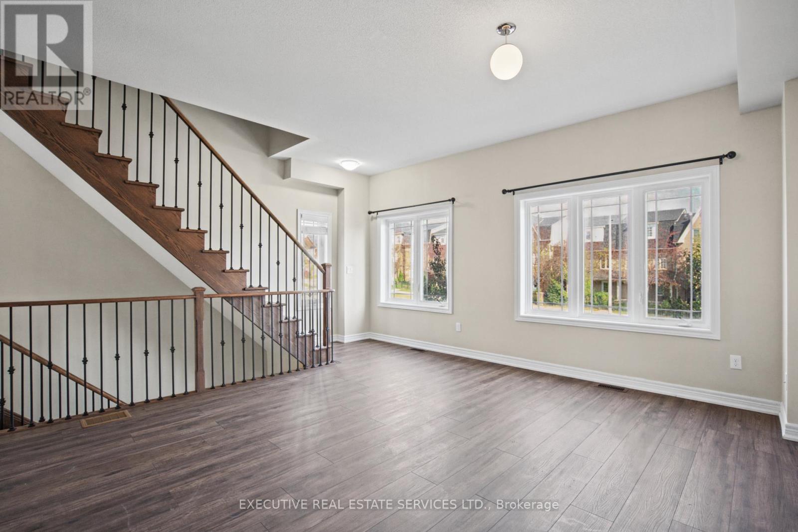 20 Waterstone Way Property Photo 24