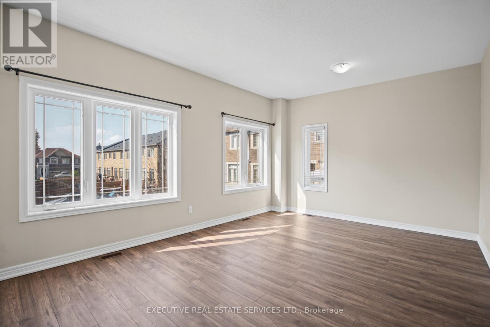 20 Waterstone Way Property Photo 28