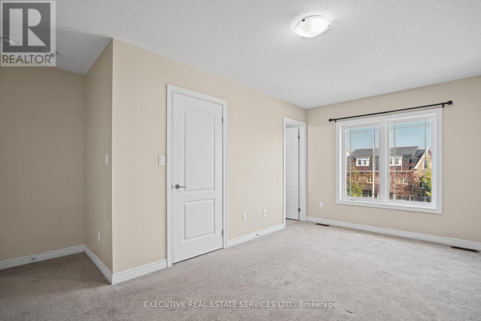 20 Waterstone Way Property Photo 35