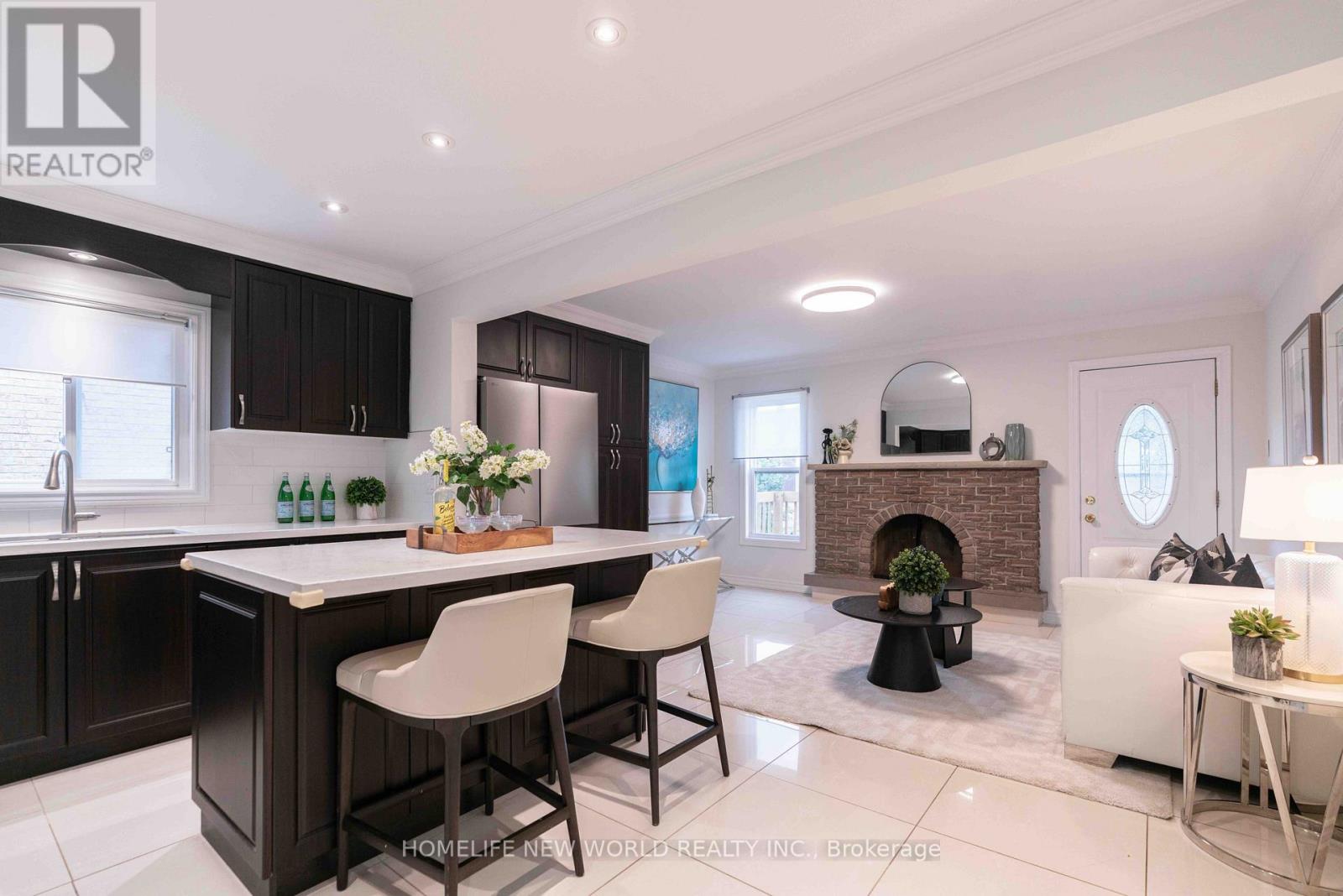 102 Alexmuir Boulevard Property Photo 15