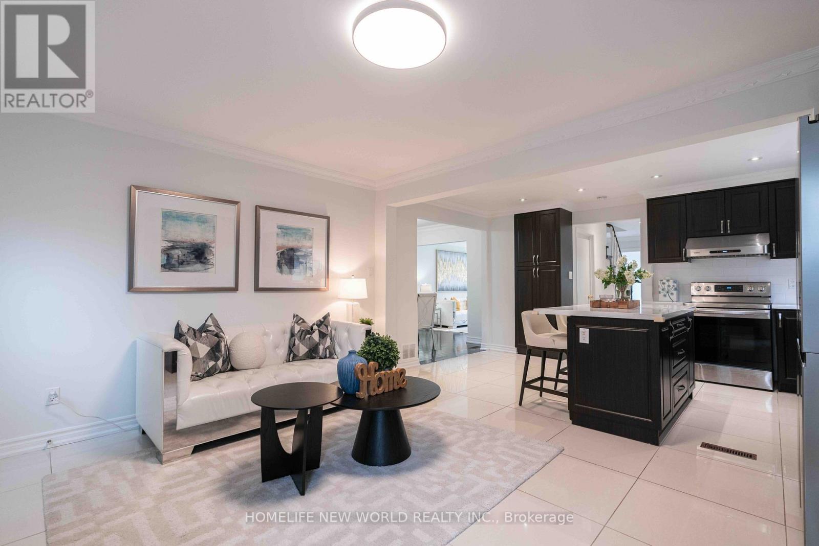 102 Alexmuir Boulevard Property Photo 18