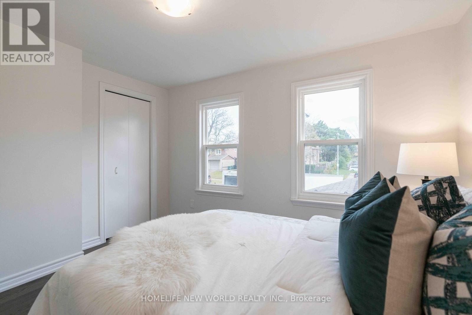 102 Alexmuir Boulevard Property Photo 35