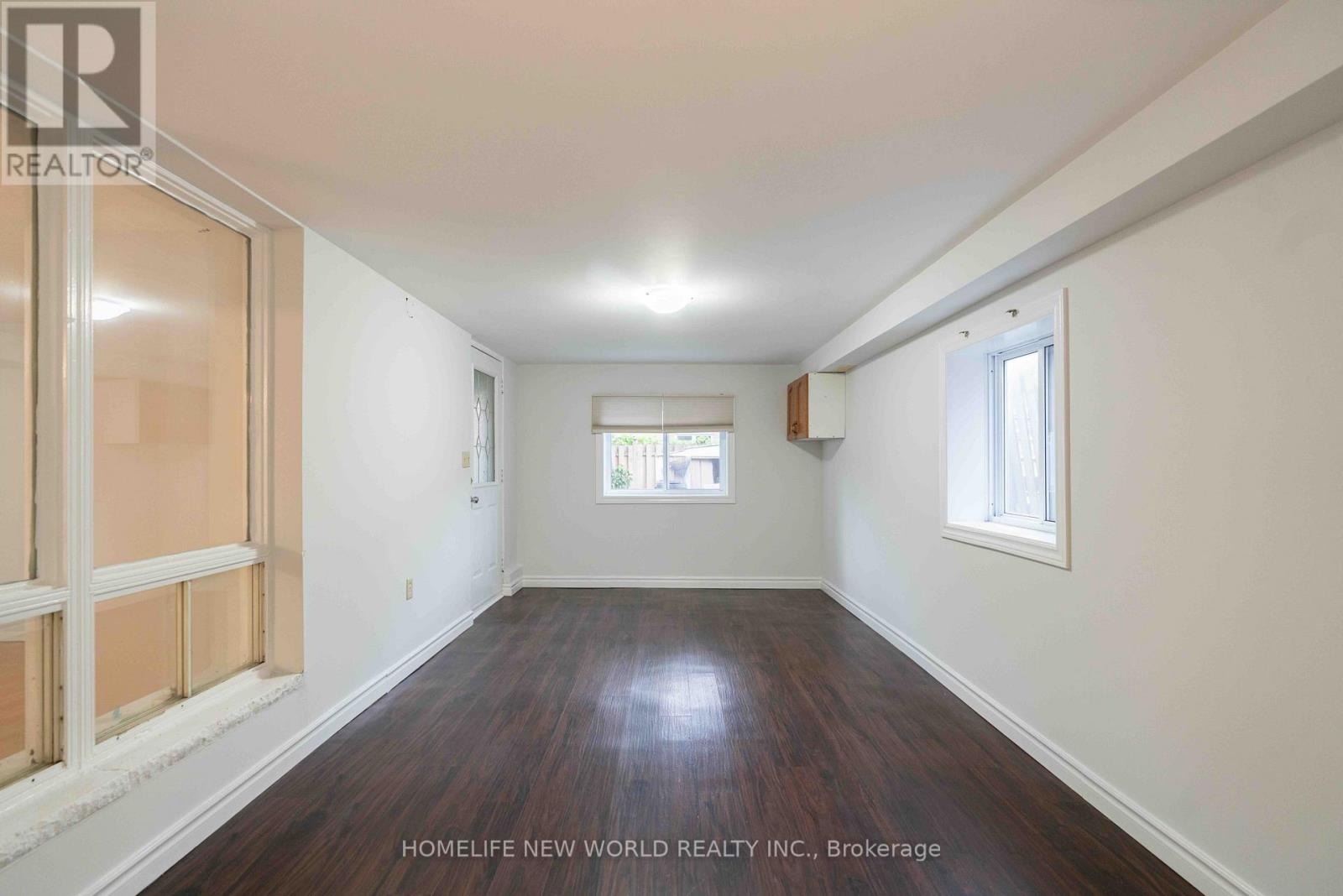 102 Alexmuir Boulevard Property Photo 48