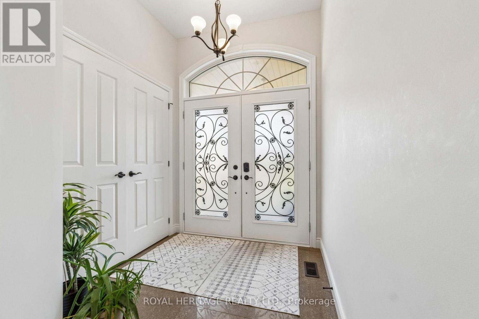 51 Gloria Crescent Property Photo 2