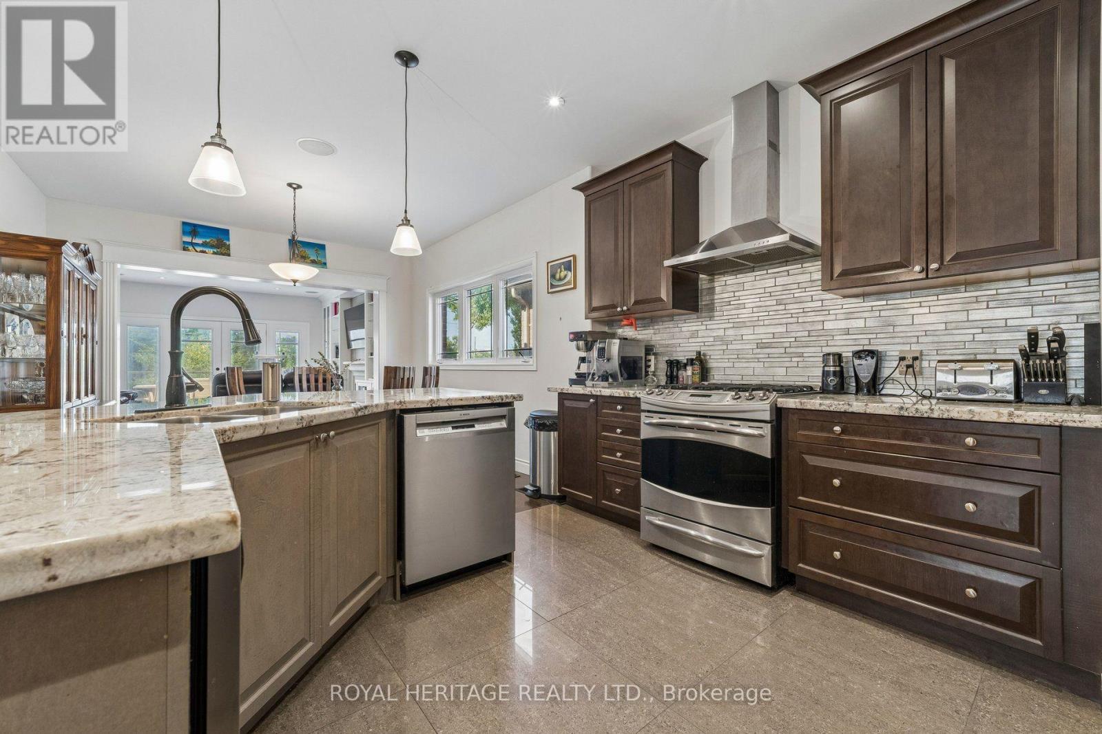 51 Gloria Crescent Property Photo 7