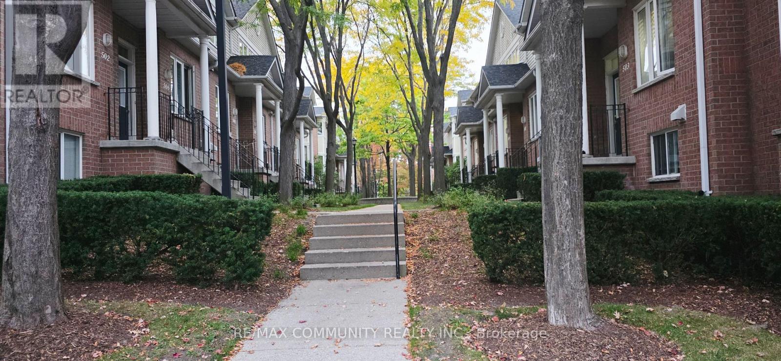 511 - 83 Mondeo Drive Property Photo 6