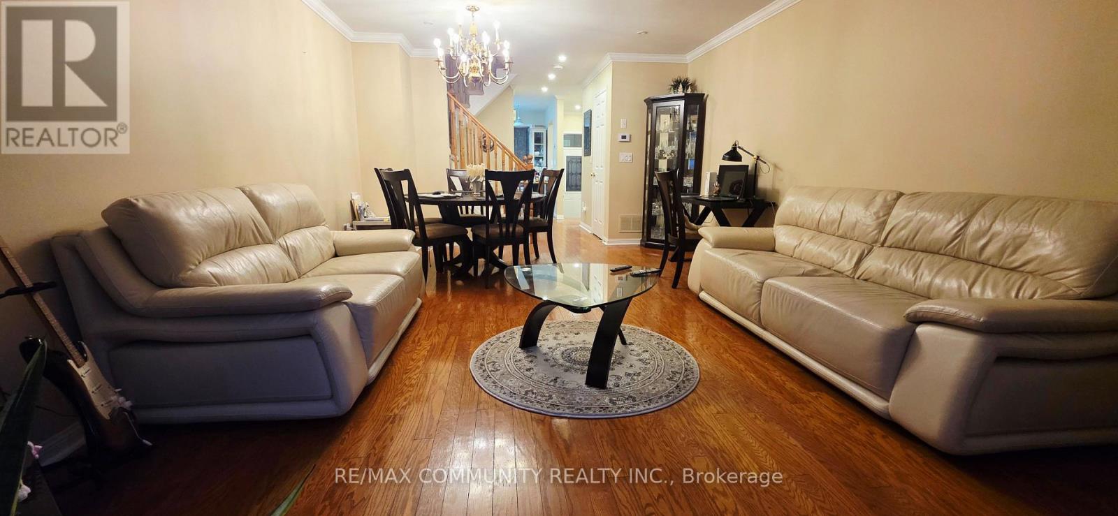 511 - 83 Mondeo Drive Property Photo 8