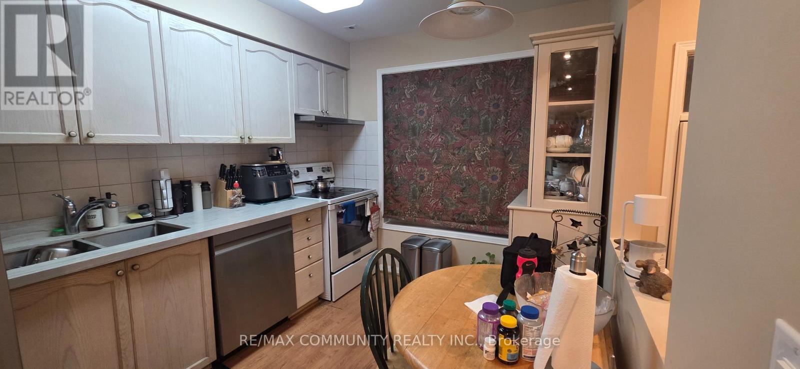 511 - 83 Mondeo Drive Property Photo 14