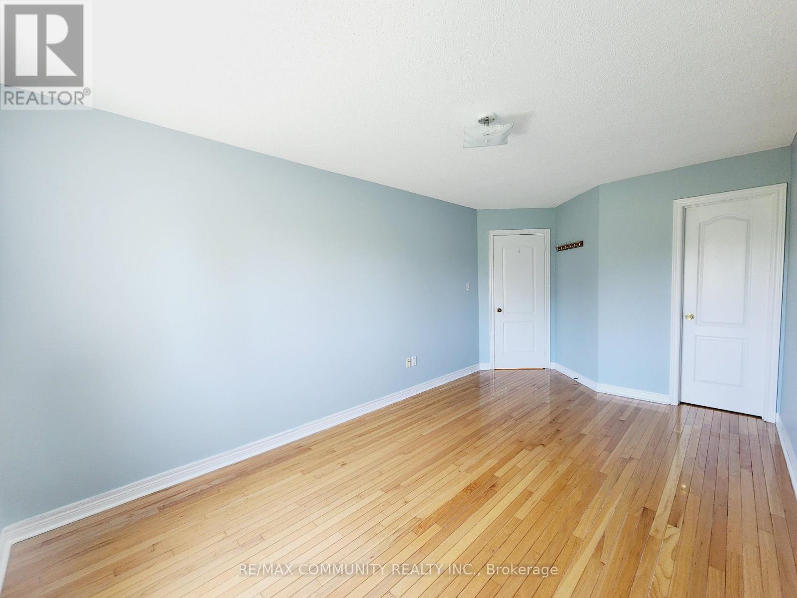 Main - 61 Chartway Boulevard Property Photo 26