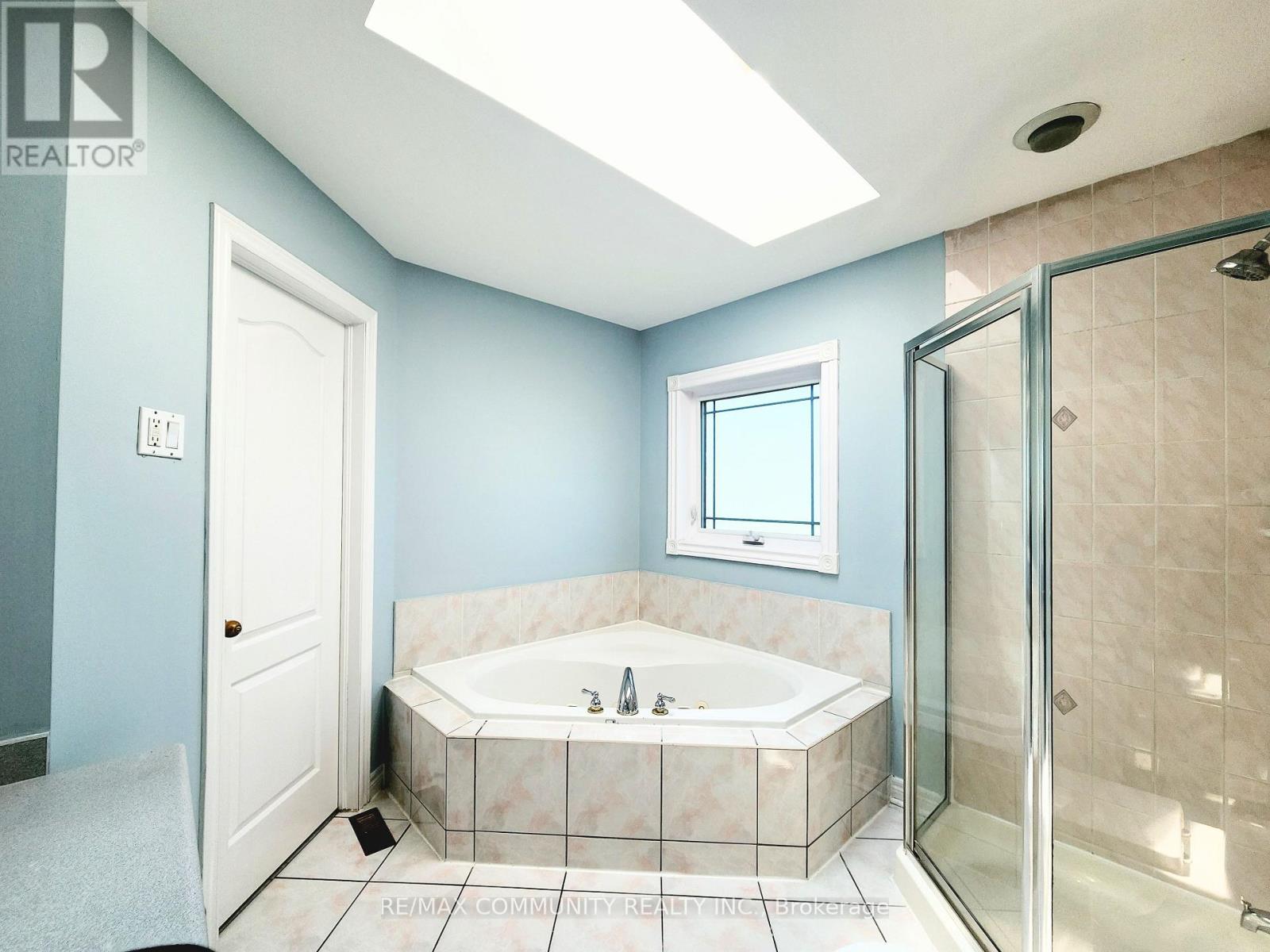 Main - 61 Chartway Boulevard Property Photo 28
