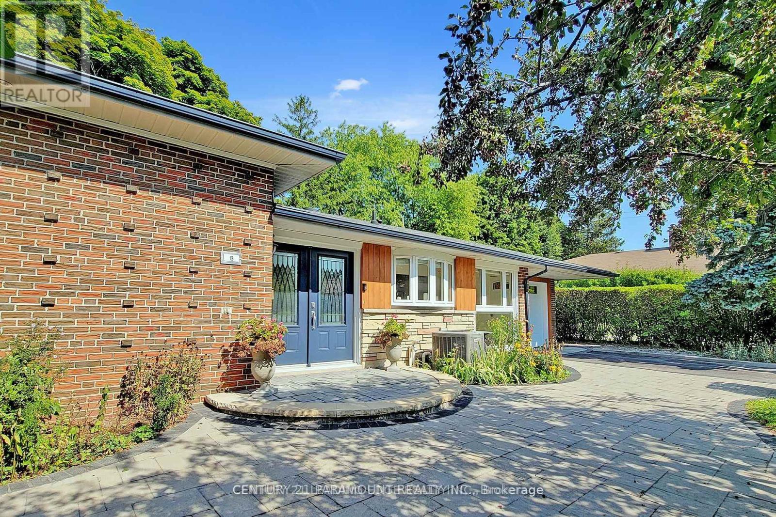 8 Waterfield Drive Property Photo 3