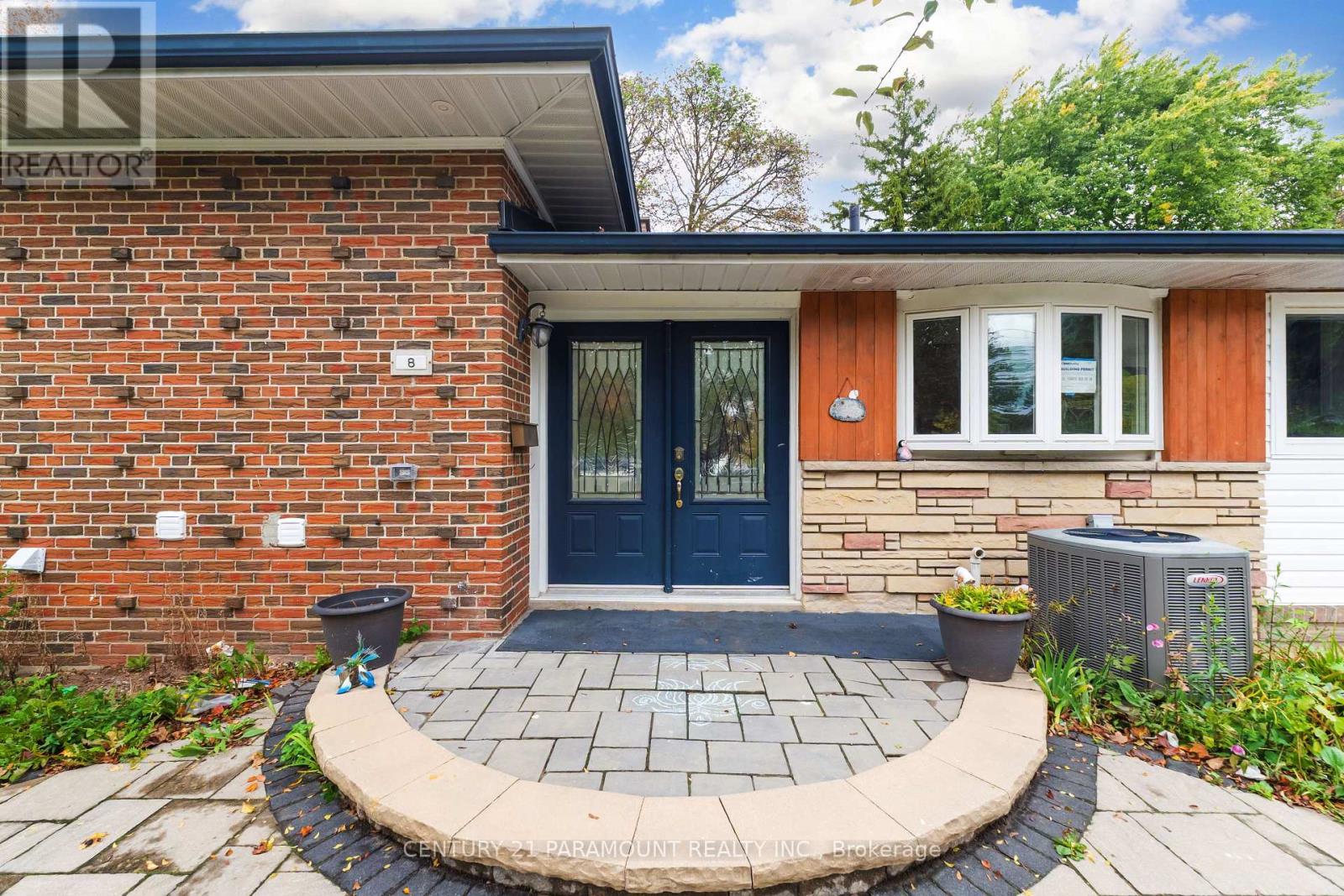 8 Waterfield Drive Property Photo 4