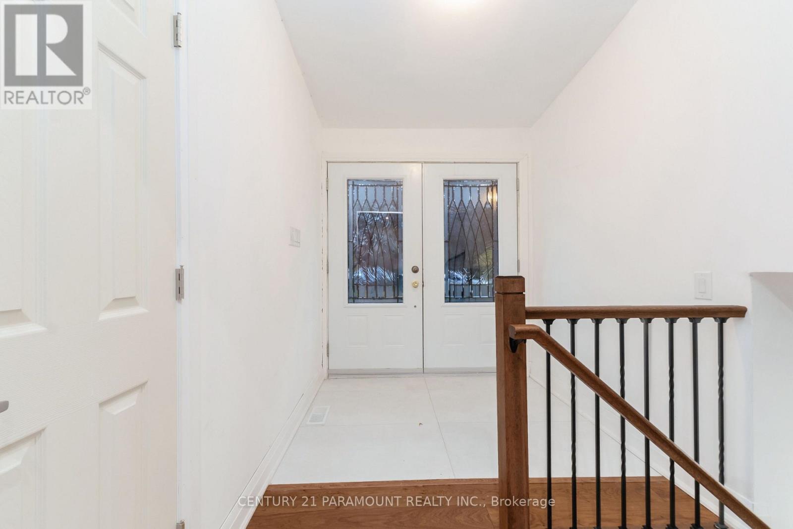 8 Waterfield Drive Property Photo 7