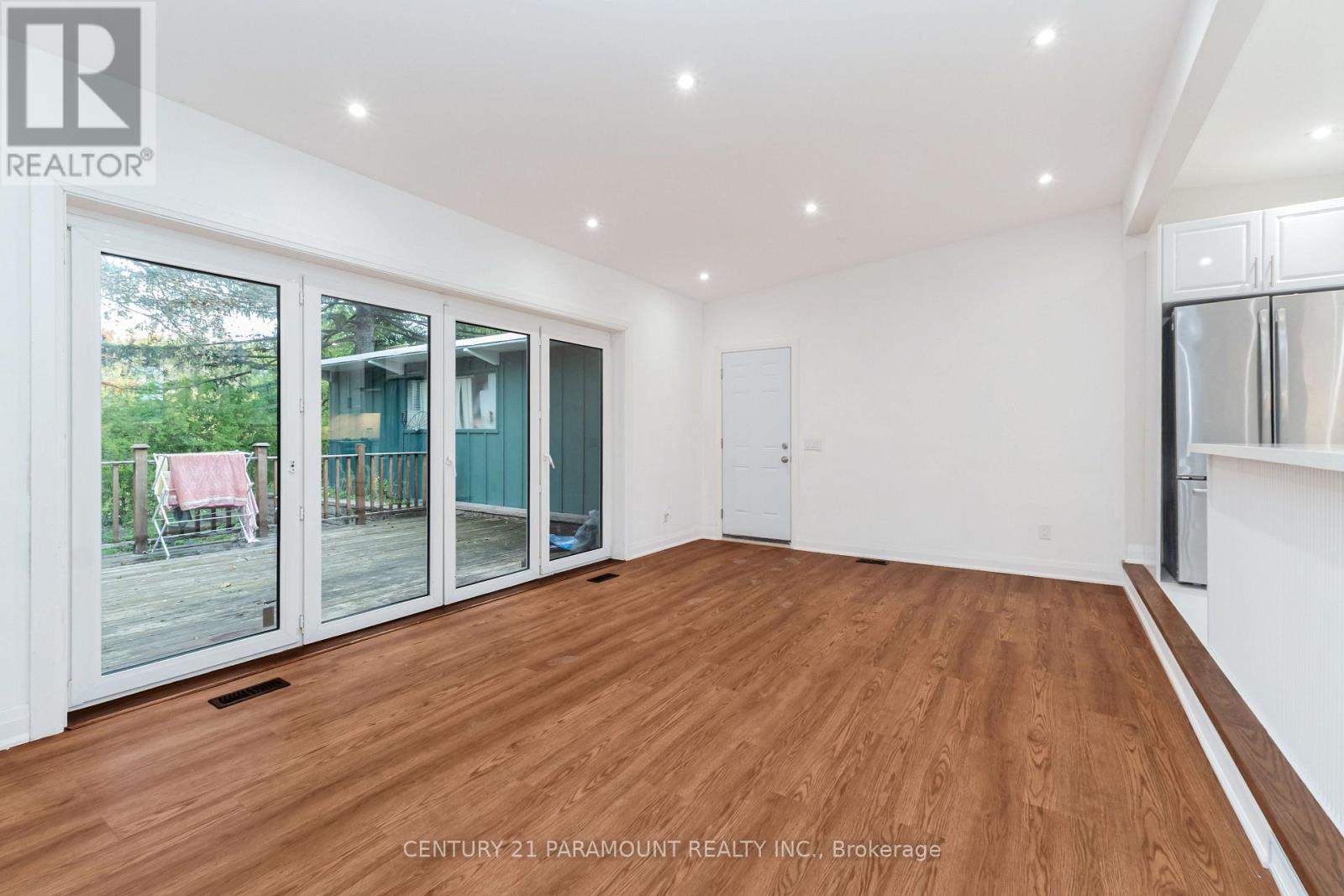 8 Waterfield Drive Property Photo 10