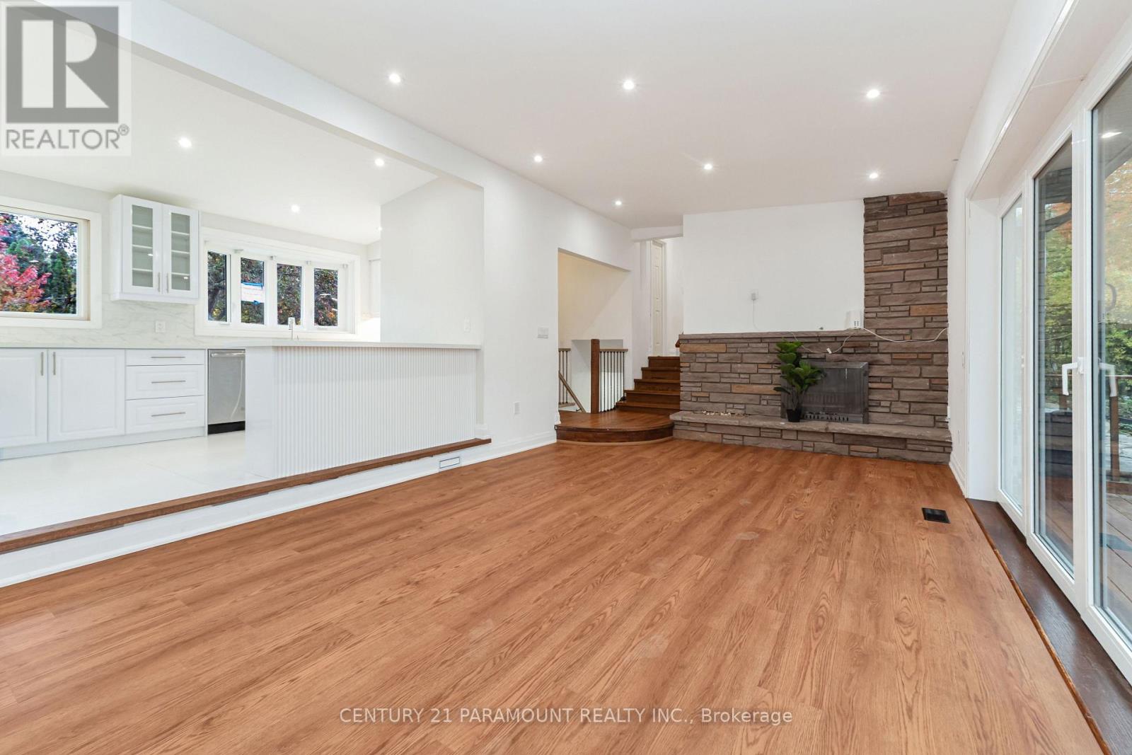 8 Waterfield Drive Property Photo 11
