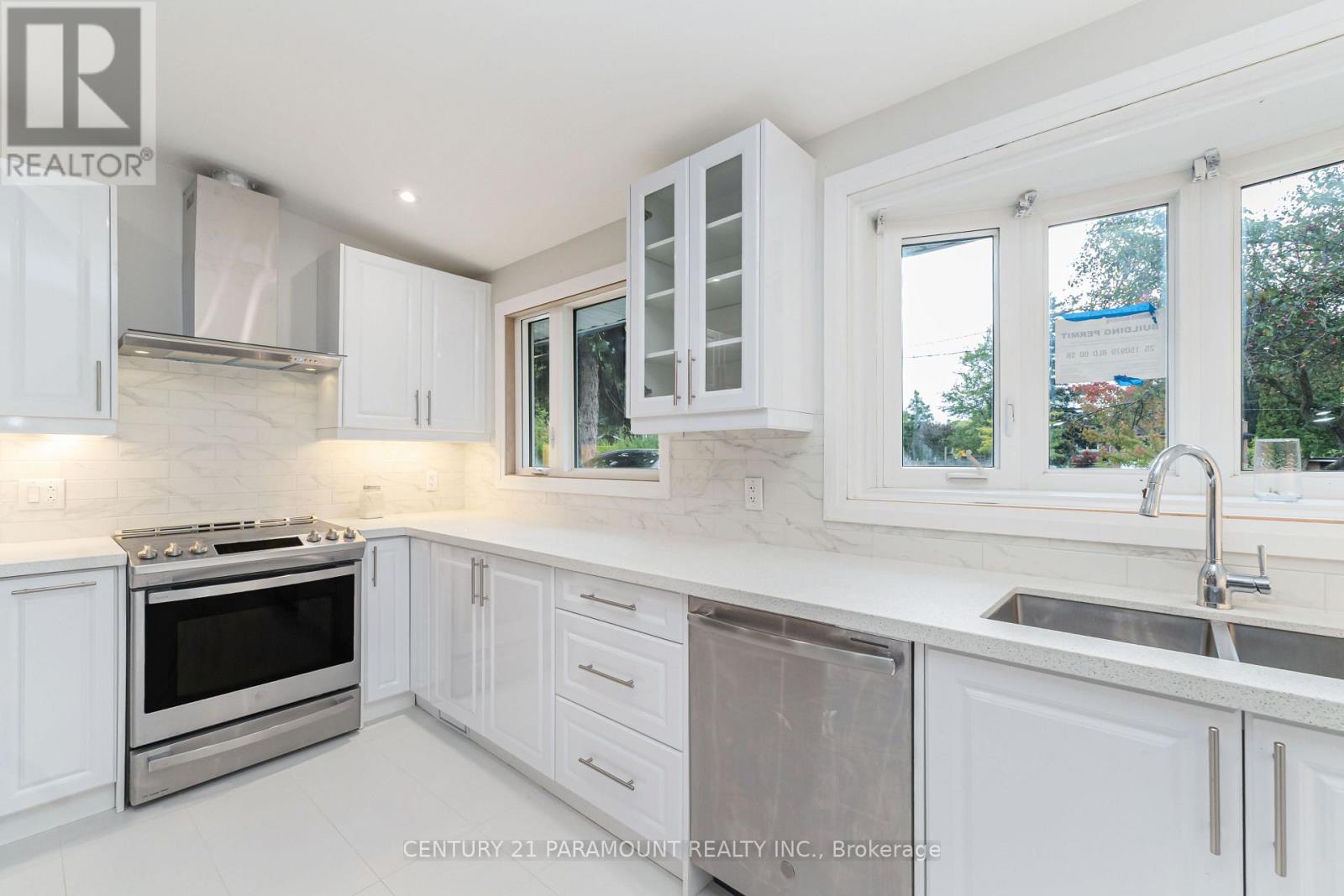 8 Waterfield Drive Property Photo 18