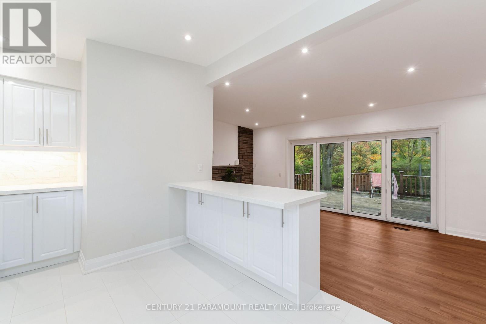 8 Waterfield Drive Property Photo 19