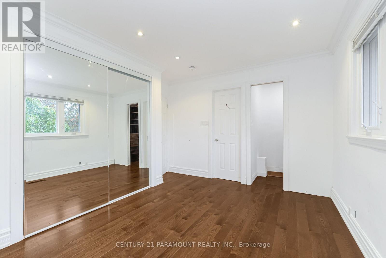 8 Waterfield Drive Property Photo 24
