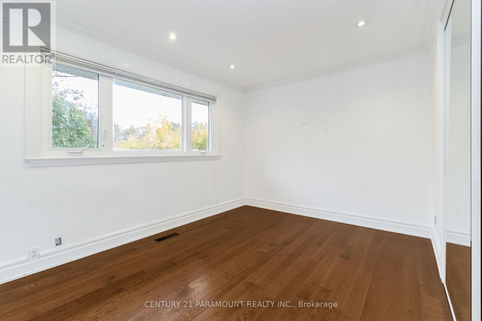 8 Waterfield Drive Property Photo 25