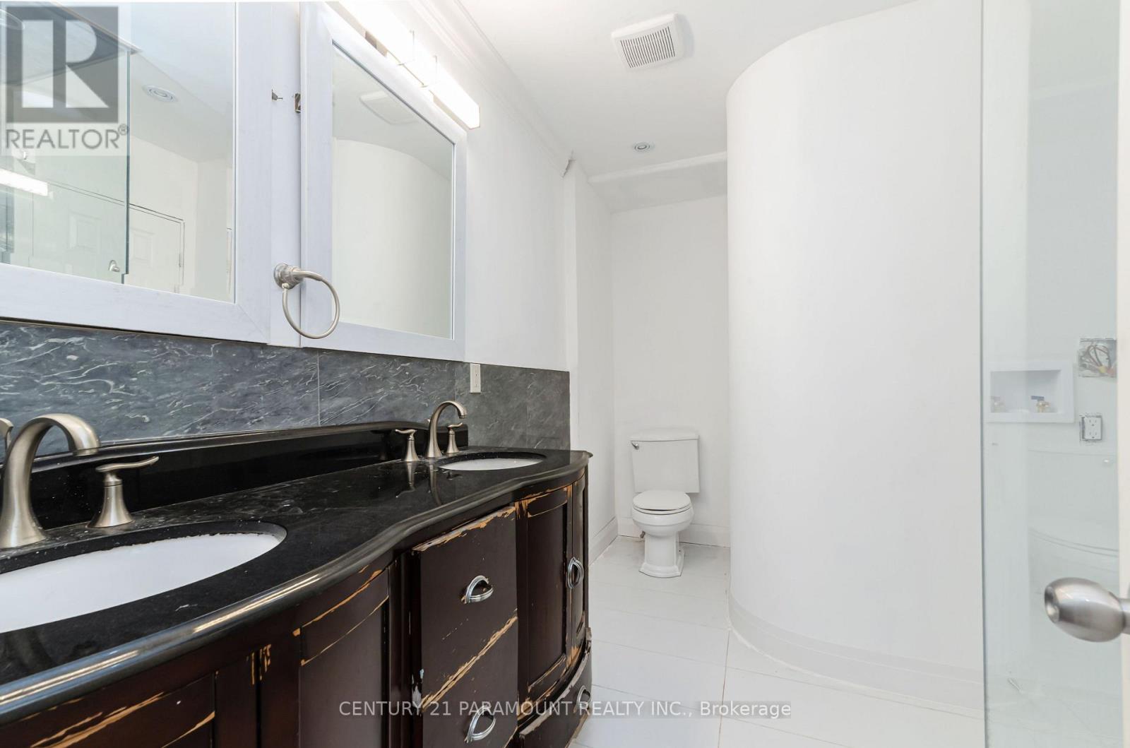 8 Waterfield Drive Property Photo 29
