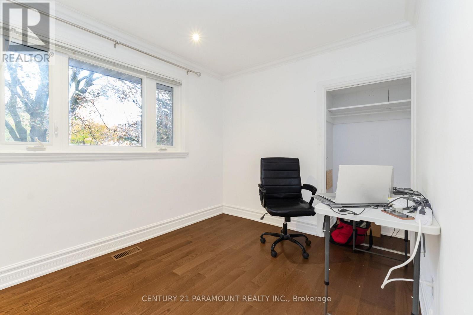 8 Waterfield Drive Property Photo 30