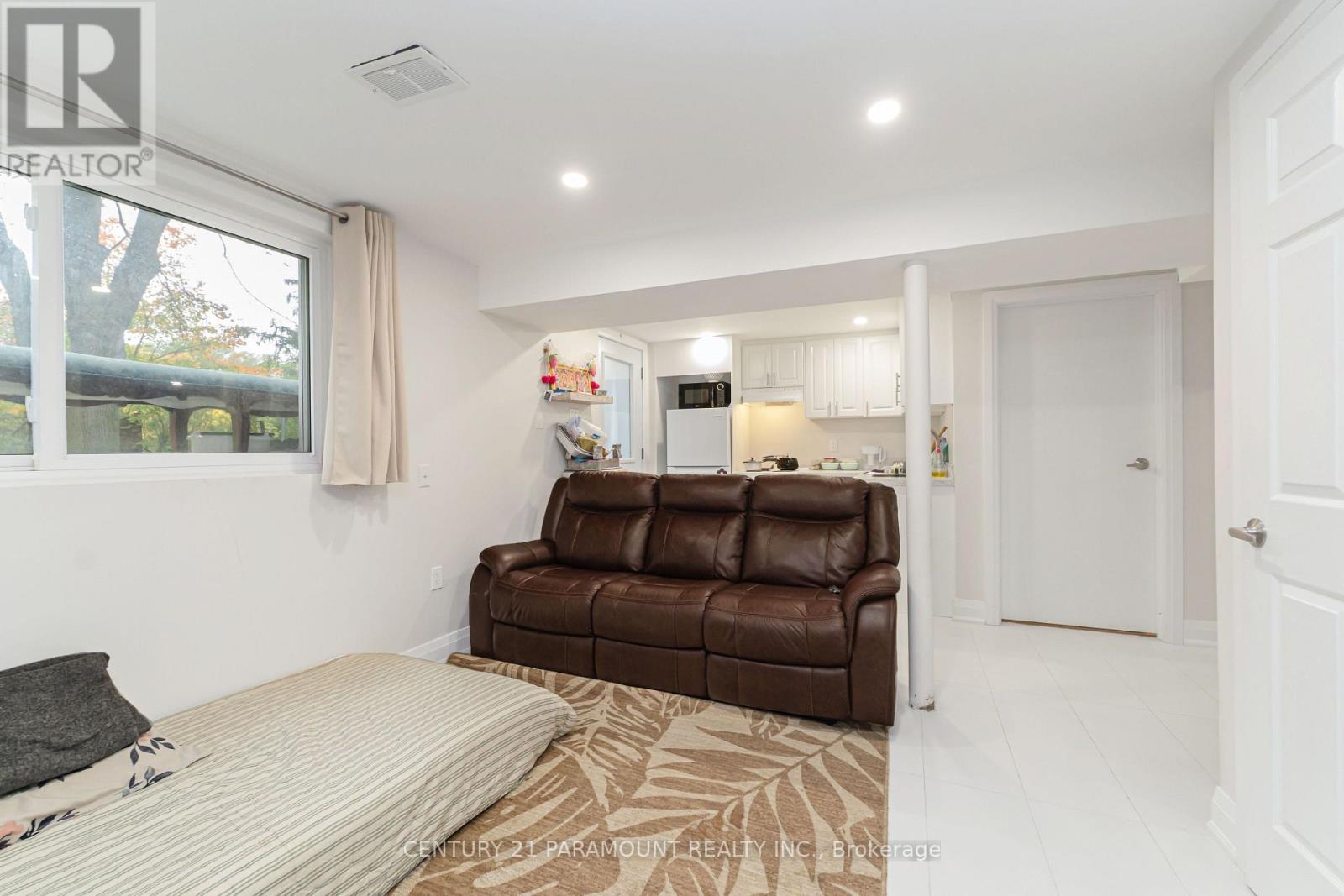 8 Waterfield Drive Property Photo 35